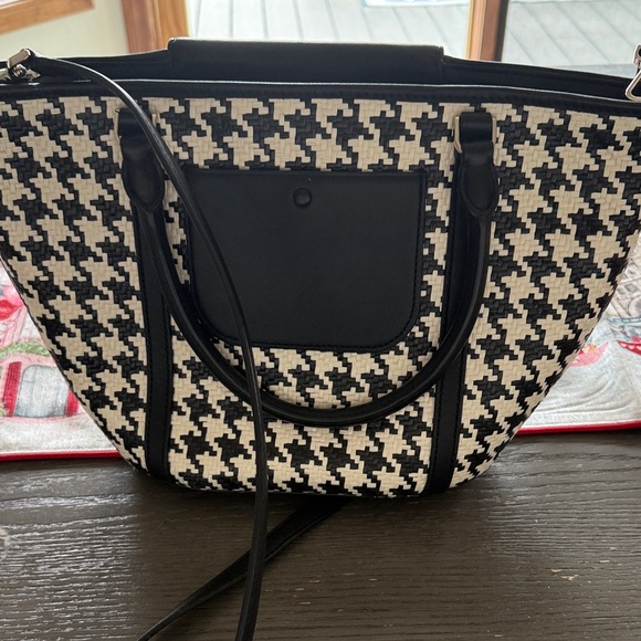 Kate Spade Black and White Houndstooth Shoulder Bag - Picture 2 of 3